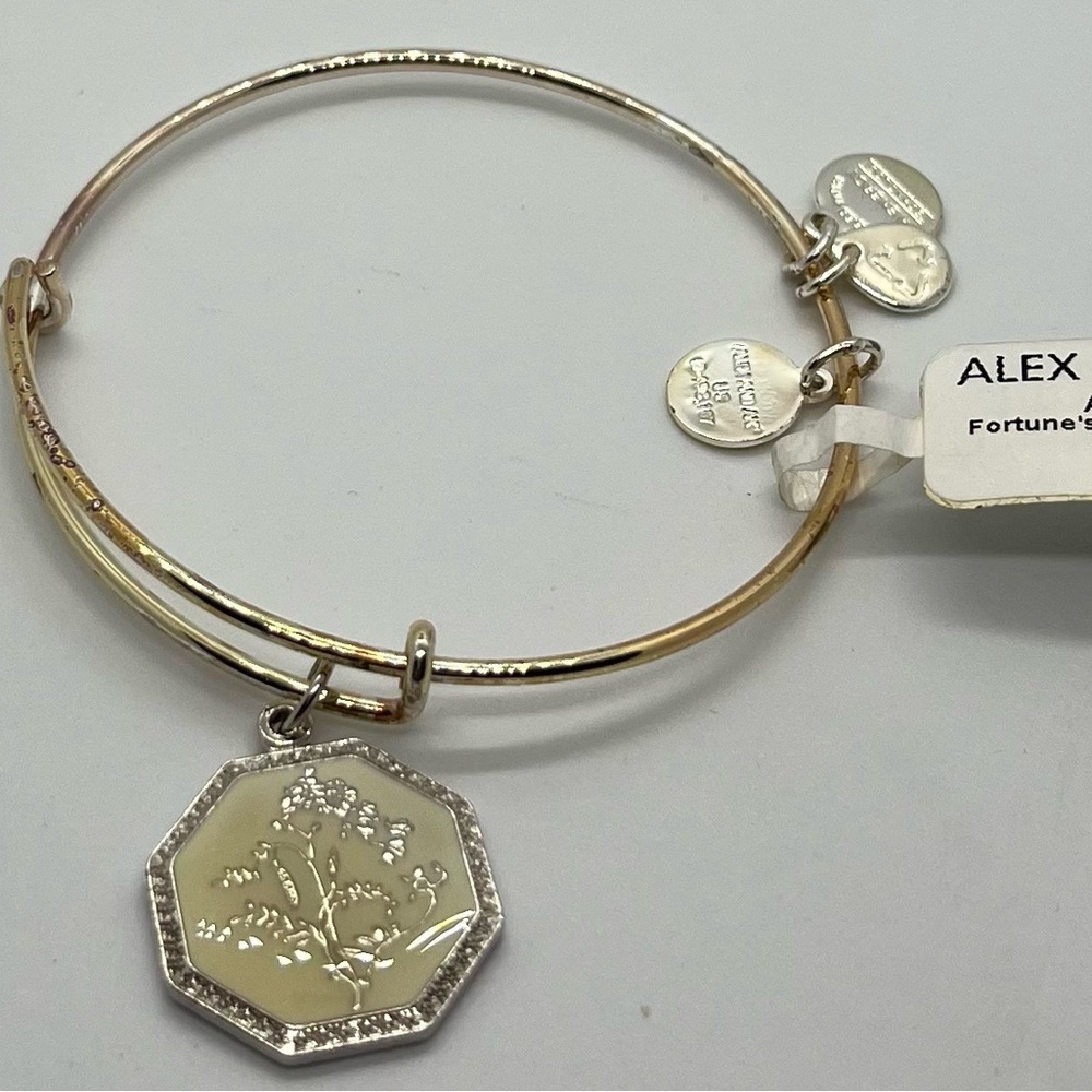 Alex and Ani Bracelet Birth Month Flower Sweet Pea